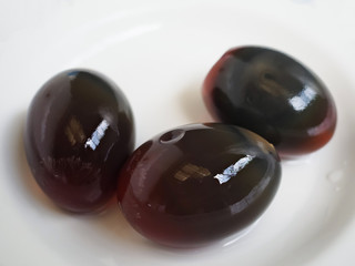  Preserved egg , Century egg