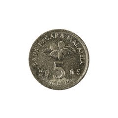 5 malaysian sen coin (2005) obverse isolated on white background © Henning Marquardt
