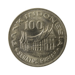 100 indonesian rupiah coin (1978) obverse isolated on white back
