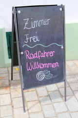 Obraz premium Zimmer frei, Radfahrer willkommen