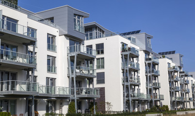 Fassade eines modernen Wohngebäudes