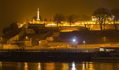 Naklejka premium Belgrade fortress and victor monument