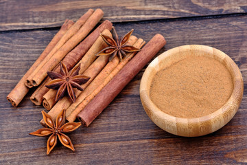 Cinnamon sticks with star anise and cinnamon powder