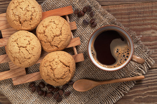 Coffee with cookies