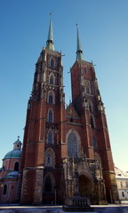 Obraz premium Archikatedra św. Jana Chrzciciela we Wrocławiu od frontu 