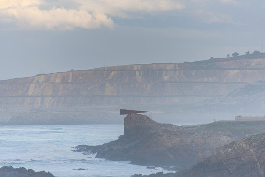Catalejo en el paseo de Sab&oacute;n (Arteixo, La Coru&ntilde;a - Espa&ntilde;a).