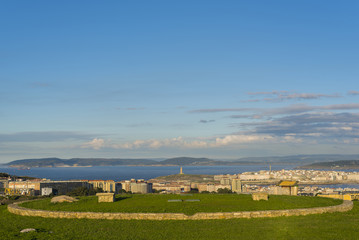 Fototapeta premium Vista de La Coruña desde el parque de Bens (La Coruña - España).