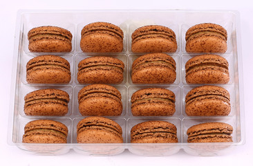 brown macaroon cookie
