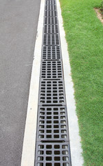 Obraz premium Aligned manhole cover