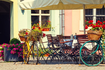 Obraz na płótnie Canvas table and chairs at a cafe vintage look