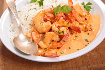 fried shrimp with cream and spice