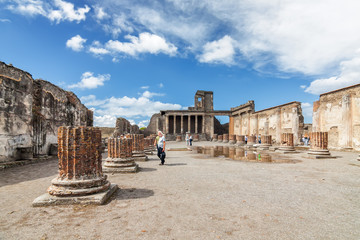 Fototapeta premium Sunny view of Pompeii, which was destroyed in 79BC by the eruption of volcano Vesuvius, Campania region, Italy.