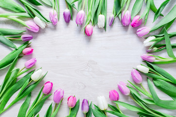 Herz aus Tulpen - Frauentag - Valentinstag - Geburtstag - Mutter