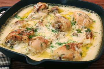 Roasted chicken with creamy sauce