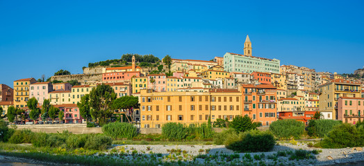 Obraz premium Colorful houses under blue sky in old town of Ventimiglia, Italy.
