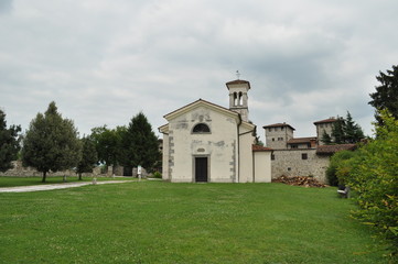 Fototapeta na wymiar The medieval castle of Cassacco - Friuli
