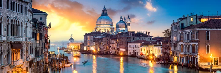 Venedig Panorama bei Sonnenuntergang © eyetronic