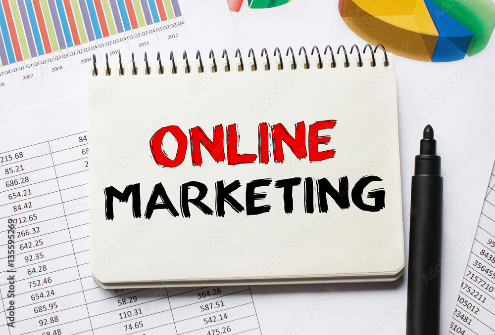 Poster notebook with toolls and notes about online marketing