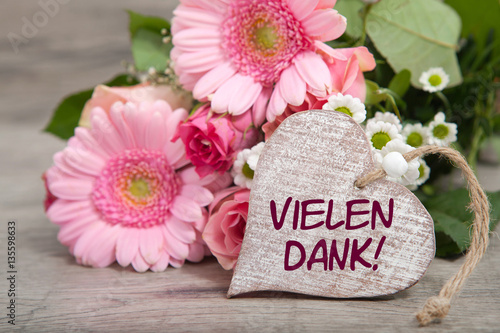 "Blumen und Herz: Vielen Dank!" Stockfotos und lizenzfreie Bilder auf