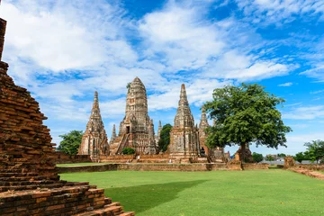 Gordijnen Majestic ruins of 1629 Wat Chai Watthanaram built by King Prasat © nipastock