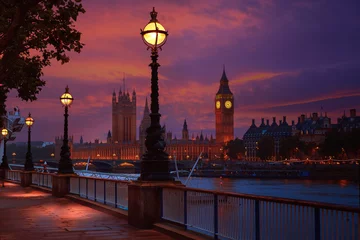Gordijnen De zonsonderganghorizon van Londen Bigben en Thames © lunamarina