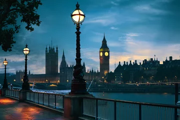 Afwasbaar Fotobehang Londen De zonsonderganghorizon van Londen Bigben en Thames