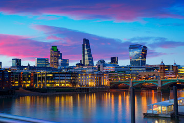 Fototapeta na wymiar London skyline sunset on Thames river