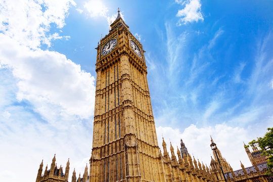 Big Ben London Clock tower in UK Thames
