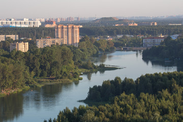 Пролетая над городом