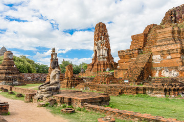 Ayutthaya temple ruins, Wat Maha That