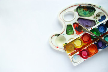 Palette and paints for drawing