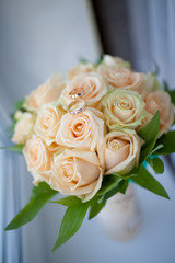 wedding bouquet with rings
