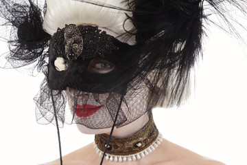 femme marquise dix-huitième siècle avec masque  et perruque carnaval