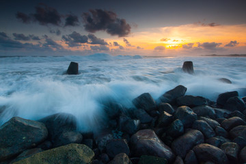 Obraz premium Sunset in Glagah Beach