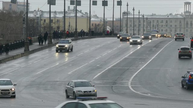 Cars on the Borovitsky Bridge