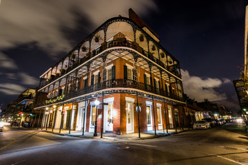 Downtown French Quarters New Orleans, Louisiana at Night - obrazy, fototapety, plakaty