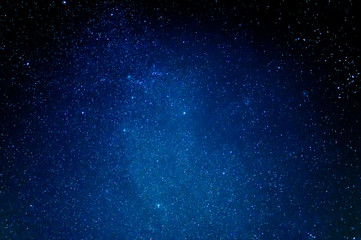 Beau paysage de ciel nocturne avec des étoiles