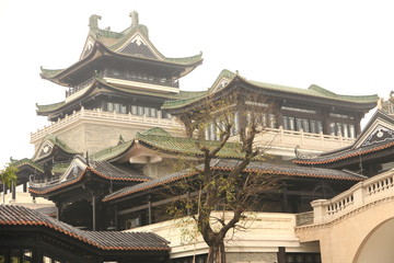Fototapeta na wymiar Traditional Chinese Building in Guangzhou, China