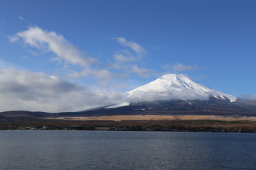 Fototapeta na wymiar 富士山　山中湖