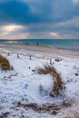 Plaża na Helu w zimowej scenerii