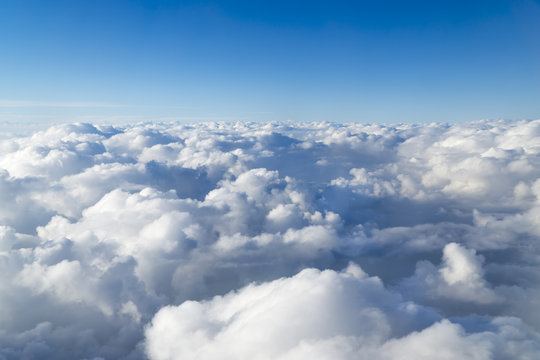 Cloudscape Background © Özgür Güvenç