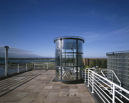 Thamesreach Penthouse circular rooftop observatory of modern high-tech residence