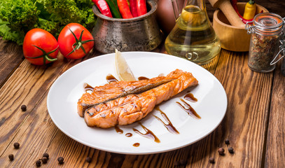 Grilled salmon and vegetables