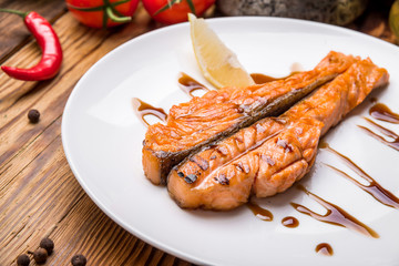 Grilled salmon and vegetables