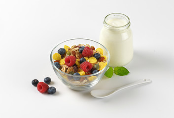 breakfast cereals with berry fruit and white yogurt