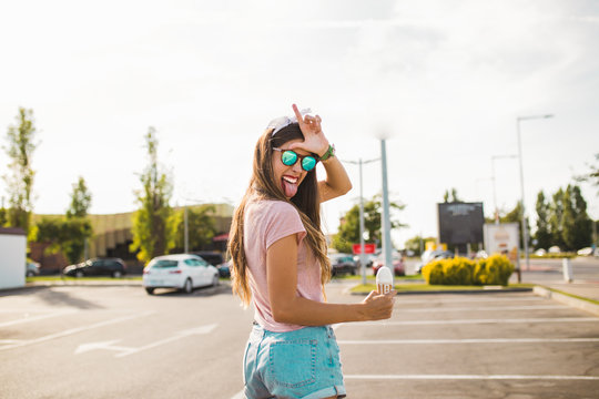 American pin-up teenager
