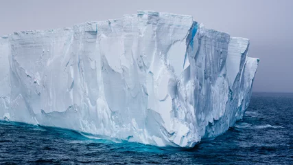 Fotobehang Iceberg © James
