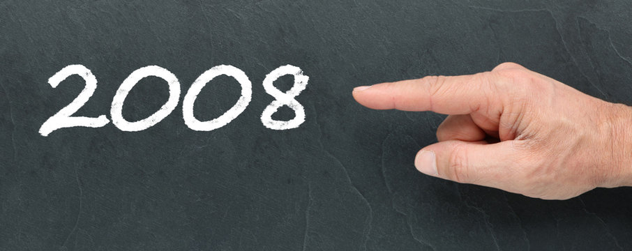 2008 à la craie et montrer du doigt sur ardoise