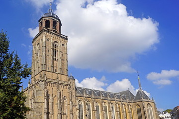 Fototapeta na wymiar Lebuinuskerk ( Grote Kerk ) in DEVENTER ( Niederlande