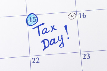 Reminder Tax day in calendar
